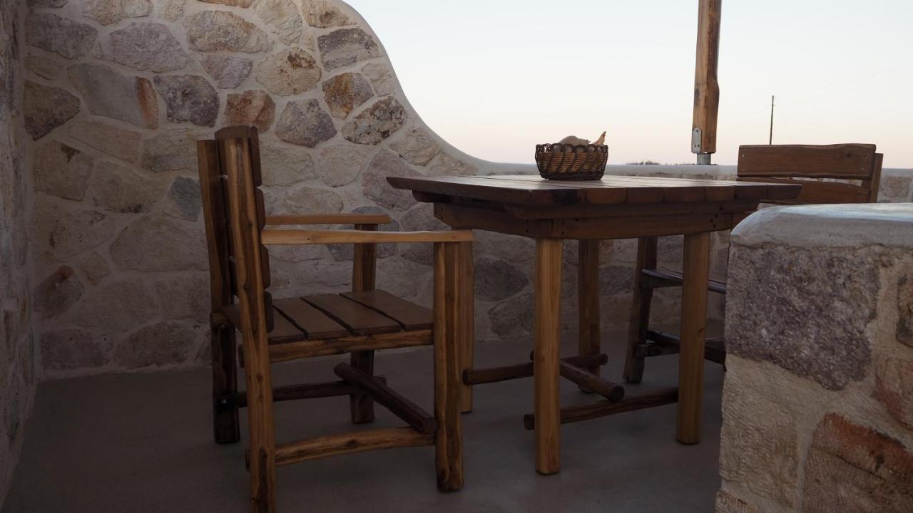 Ataraxia- Stonebuilt Studios And Apartments Kímolos 외부 사진