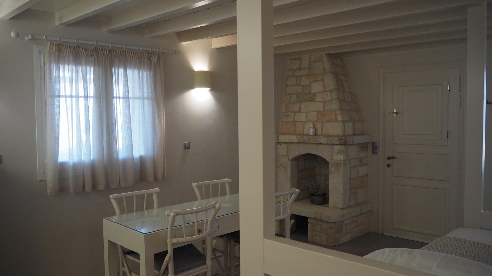 Ataraxia- Stonebuilt Studios And Apartments Kímolos 객실 사진